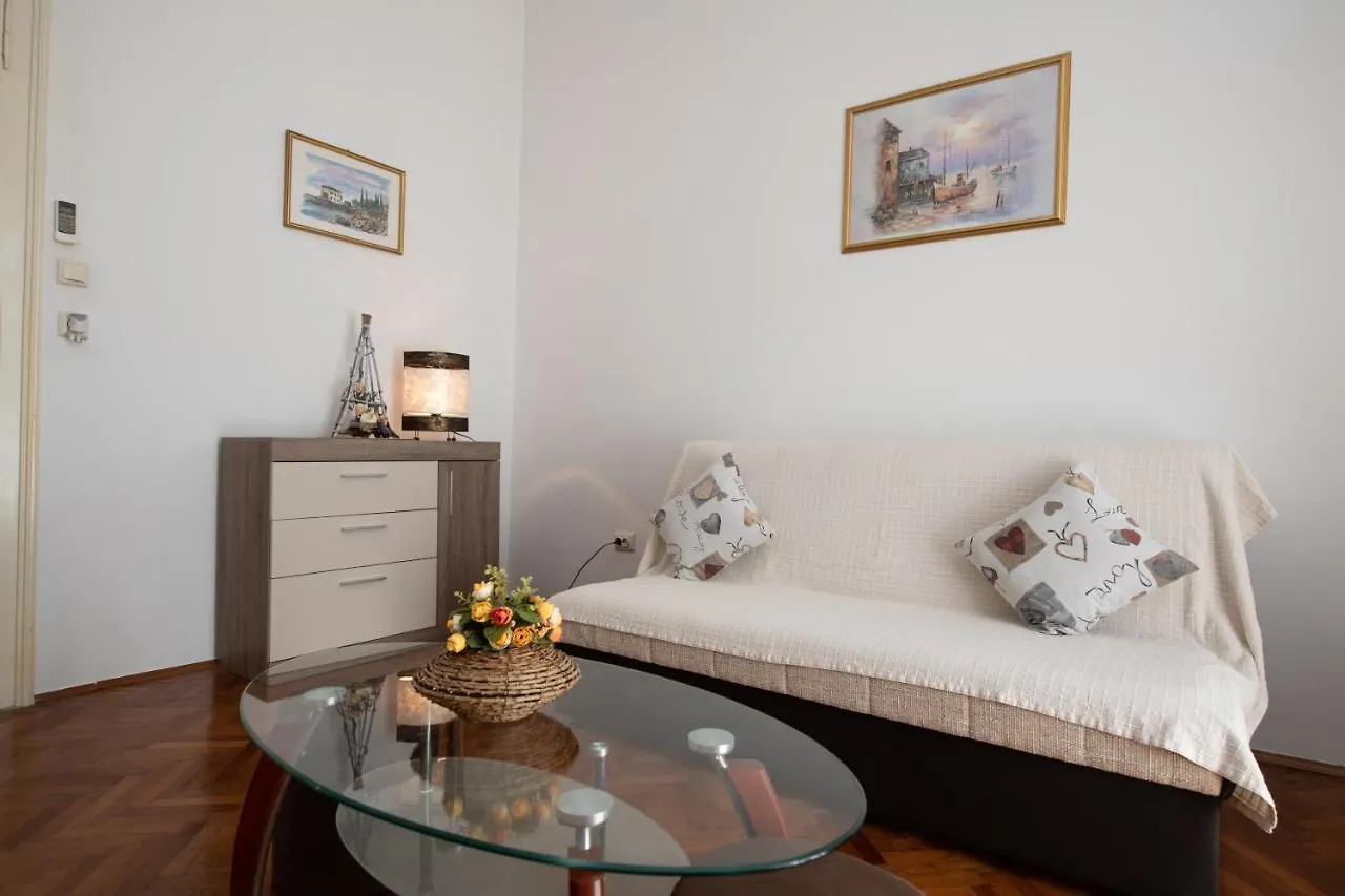Apartment Rubinic Icici 0*,  Croatia