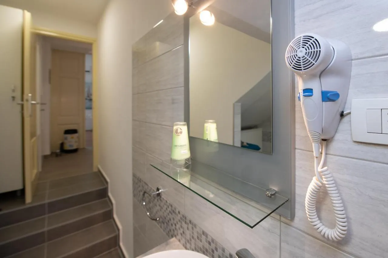 Apartment Rubinic Icici 0*,  Croatia
